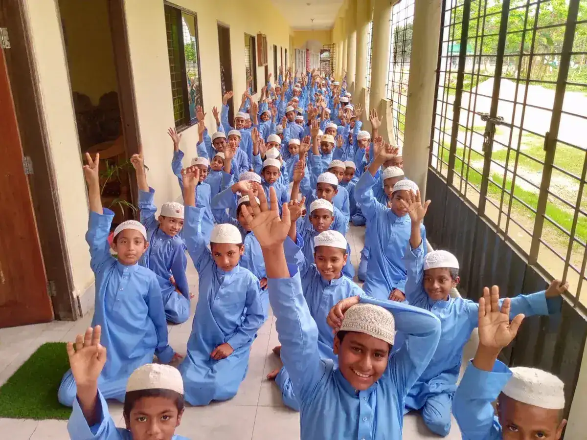 Students reciting the Quran